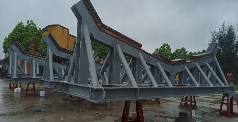 Specialized ship transport cradle structures